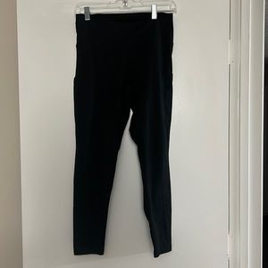 Aerie black leggings with pockets size large